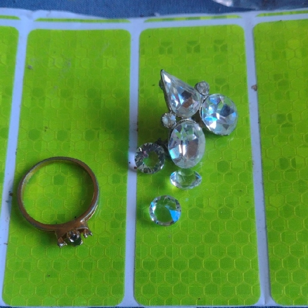 Ring/Lab Diamonds/Pin